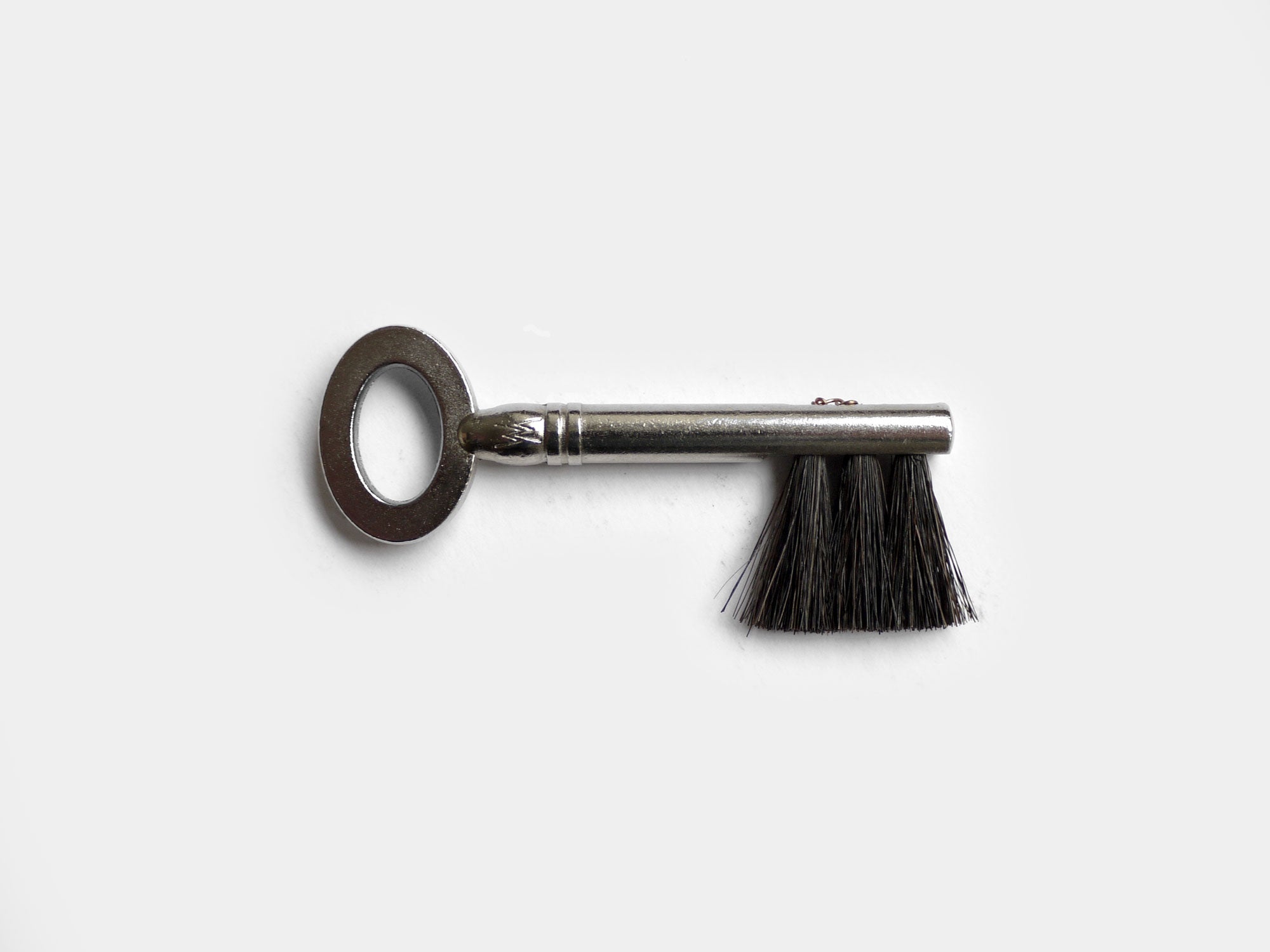 Key Brush – Present & Correct