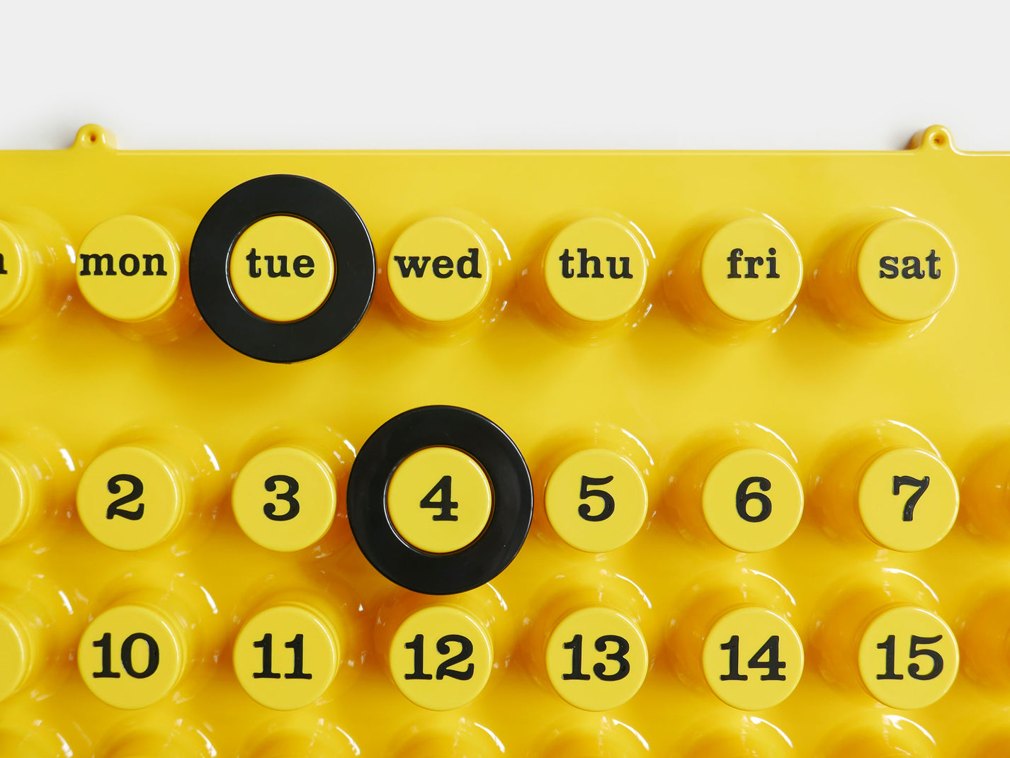 Ring A Date Perpetual Calendar Present Correct ring-a-date-perpetual-calendar-present-correct